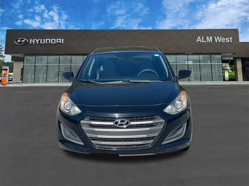 Used 2016 Hyundai Elantra GT image 2
