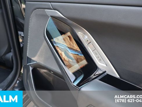 Used 2023 BMW i7 xDrive60 AWD/4WD image 24