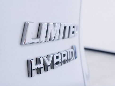 Used 2024 Toyota RAV4 Limited image 7