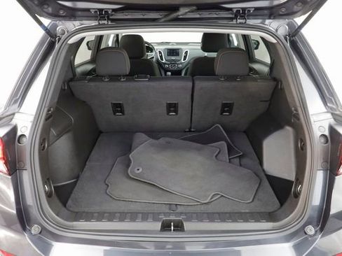 Used 2022 Chevrolet Equinox LT image 18