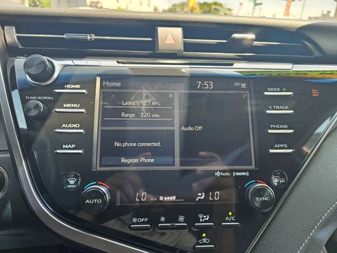 Used 2020 Toyota Camry XSE FWD image 22