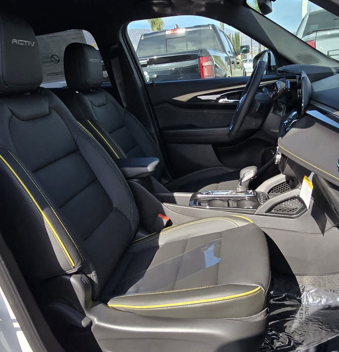 Used 2025 Chevrolet TrailBlazer ACTIV w/ Convenience Package FWD image 11
