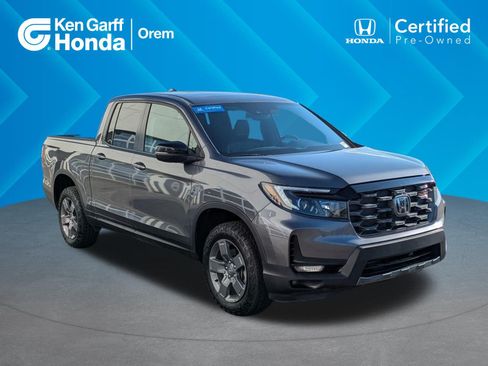 Used 2025 Honda Ridgeline TrailSport image 1