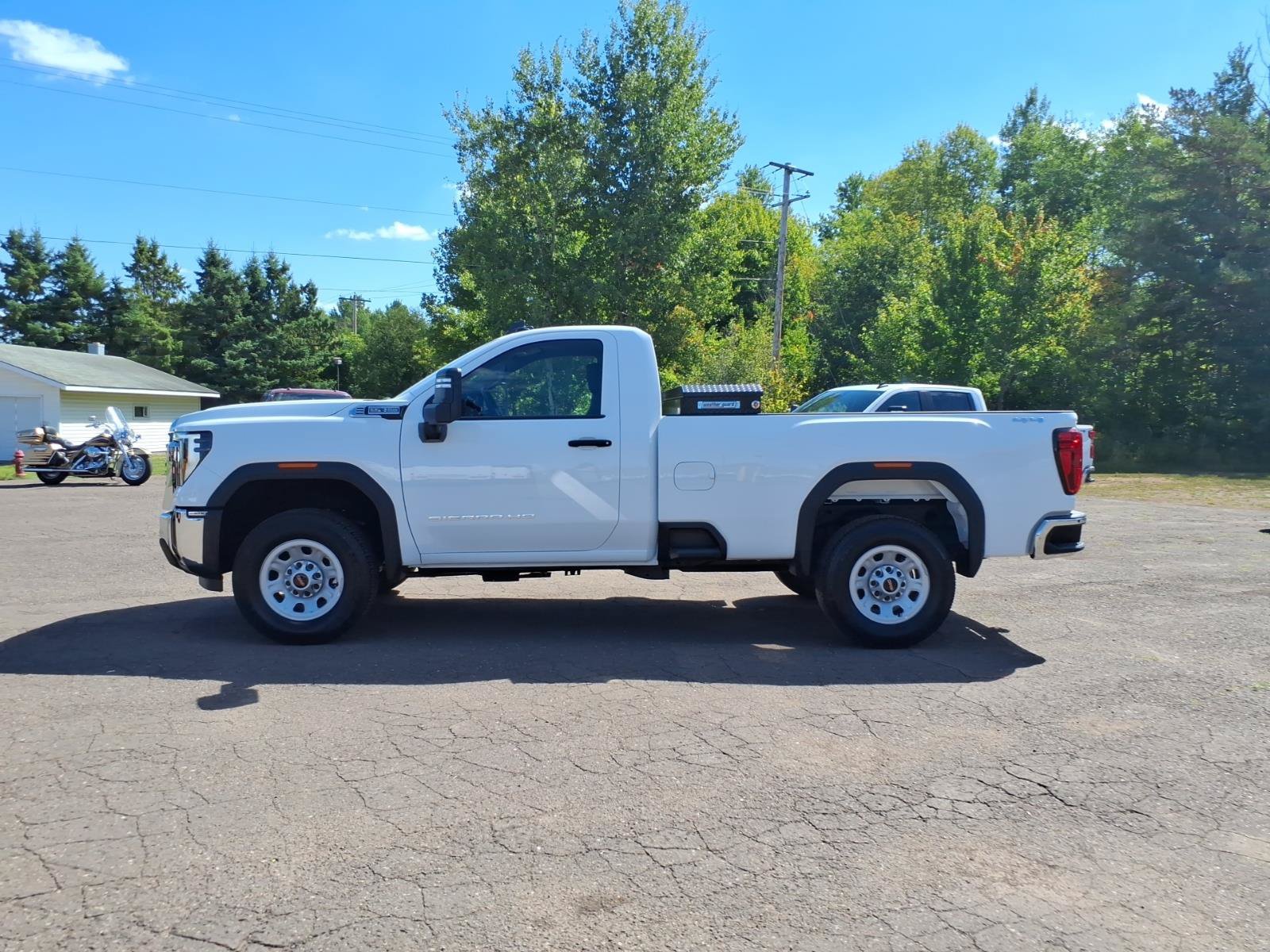 Used 2026 GMC Sierra 2500 Pro w/ Snow Plow Prep/Camper Package AWD/4WD image 2