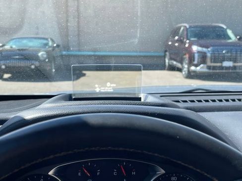 Used 2024 GMC Terrain AT4 w/ Tech Package AWD/4WD image 9