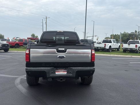Used 2016 Ford F250 Platinum AWD/4WD image 4