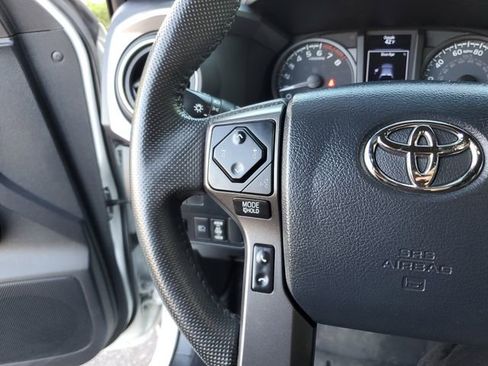 Used 2020 Toyota Tacoma TRD Sport image 30