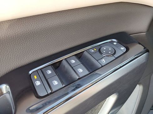 New 2026 Nissan Pathfinder SL w/ SL Premium Package AWD/4WD image 21