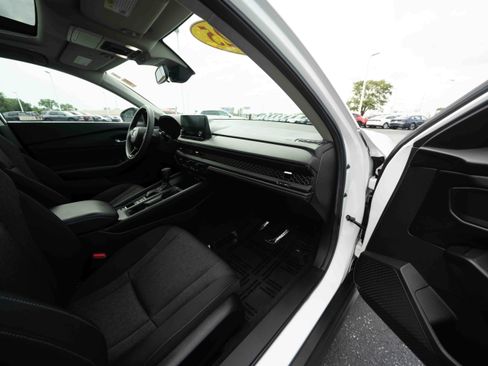 Used 2025 Honda Accord SE image 25