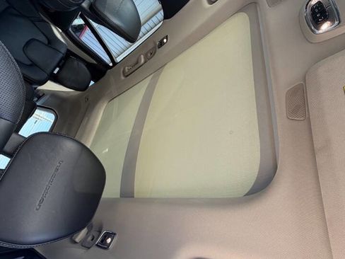 Used 2018 Volvo XC90 T6 Inscription w/ Convenience Package image 17