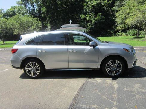 Used 2017 Acura MDX w/ Technology Package AWD/4WD image 24
