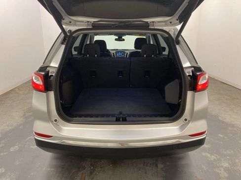 Used 2019 Chevrolet Equinox LT w/ Driver Convenience Package AWD/4WD image 26