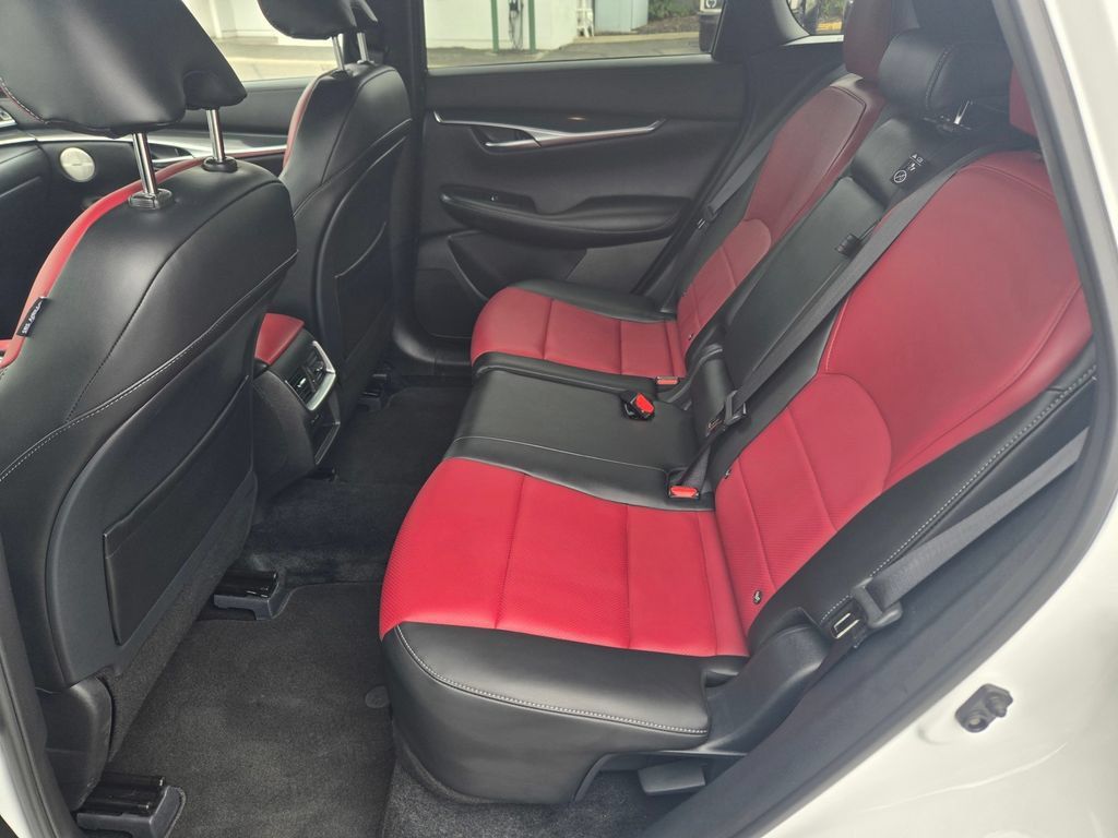 Used 2025 INFINITI QX50 Sport AWD/4WD image 14
