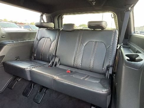 Used 2023 Ford Expedition Max Platinum RWD image 26