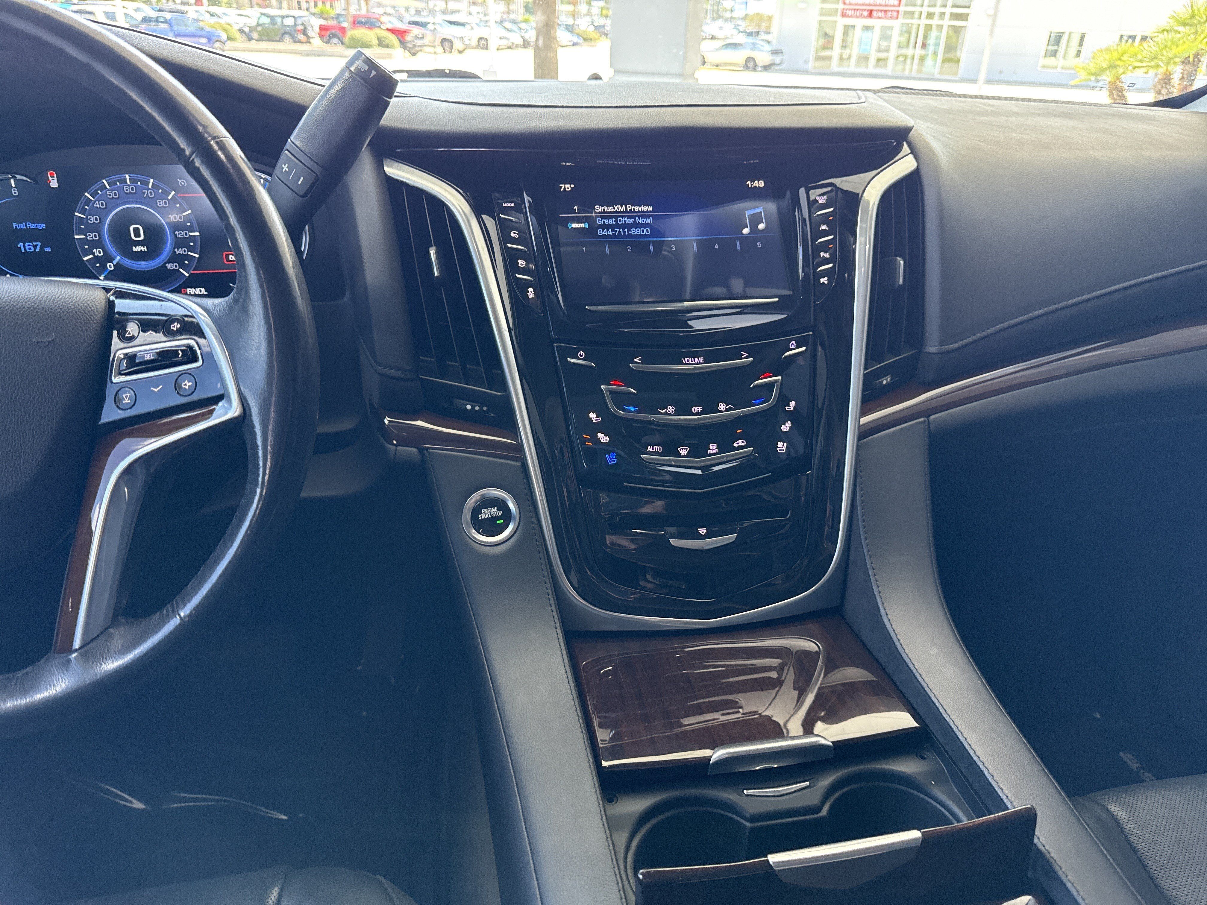 Used 2020 Cadillac Escalade Luxury AWD/4WD image 32