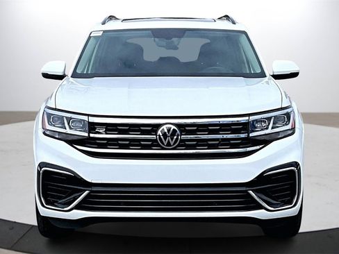 Used 2021 Volkswagen Atlas SE image 3