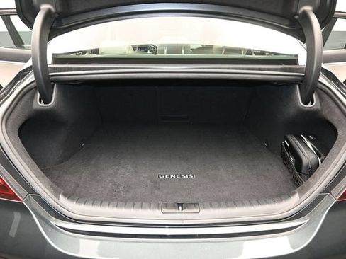 Used 2023 Genesis G70 2.0T w/ Sport Prestige Package RWD image 30