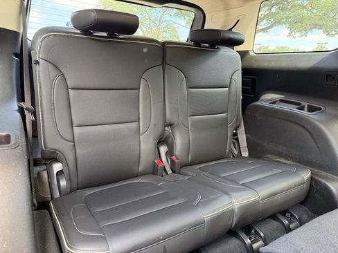 Used 2023 GMC Acadia Denali FWD image 19