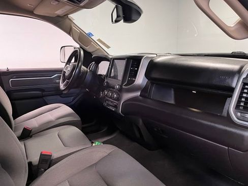 Used 2019 RAM 1500 Big Horn AWD/4WD image 11