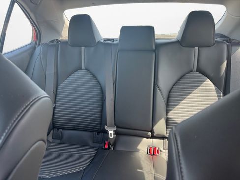 Used 2021 Toyota Camry SE FWD image 15