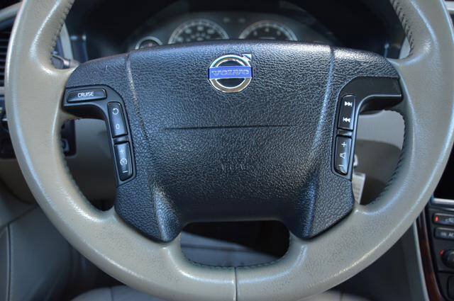 Used 2005 Volvo XC70 AWD/4WD image 18