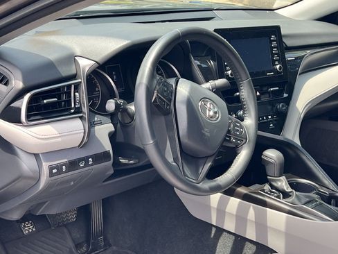 Used 2024 Toyota Camry SE FWD image 16
