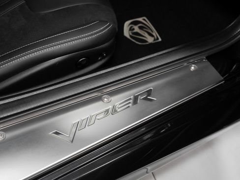 Used 2014 SRT Viper GTS image 35