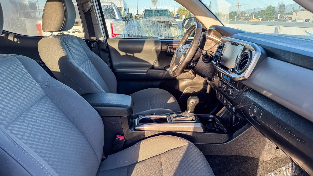 Used 2023 Toyota Tacoma SR5 w/ Black Out Package (TMS) RWD image 19
