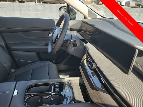 New 2025 Nissan Murano SV AWD/4WD image 42