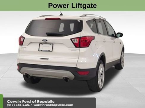 Used 2019 Ford Escape Titanium image 8