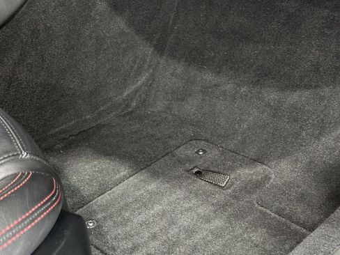 Used 2014 Maserati GranTurismo Sport image 22