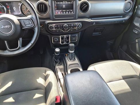 Used 2021 Jeep Wrangler Unlimited Sport AWD/4WD image 16