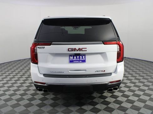 New 2026 GMC Yukon XL AT4 image 32