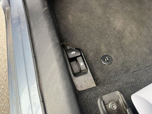 Used 2023 Toyota Corolla LE image 17