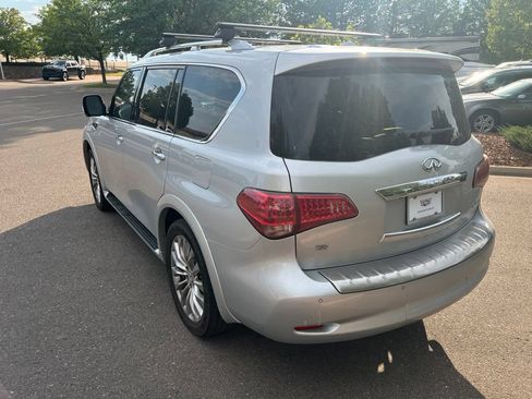 Used 2017 INFINITI QX80 4WD w/ Driver Assistance Package image 3