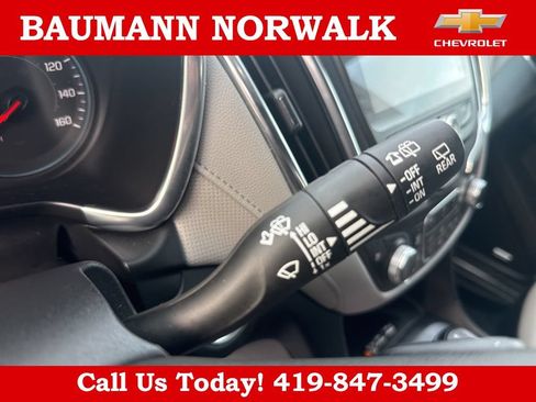 Used 2020 Chevrolet Equinox Premier AWD/4WD image 11