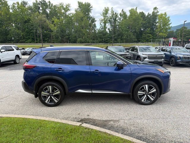 Used 2023 Nissan Rogue SL AWD/4WD image 4