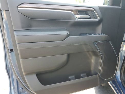 Used 2024 Chevrolet Silverado 1500 LT AWD/4WD image 11