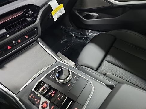 New 2026 BMW 330i Sedan w/ M Sport Package image 26