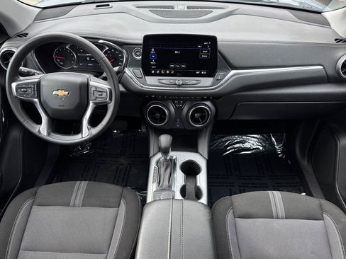 Used 2025 Chevrolet Blazer LT FWD image 15