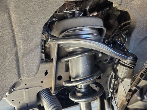 Used 2020 Chevrolet Silverado 1500 LT RWD image 19
