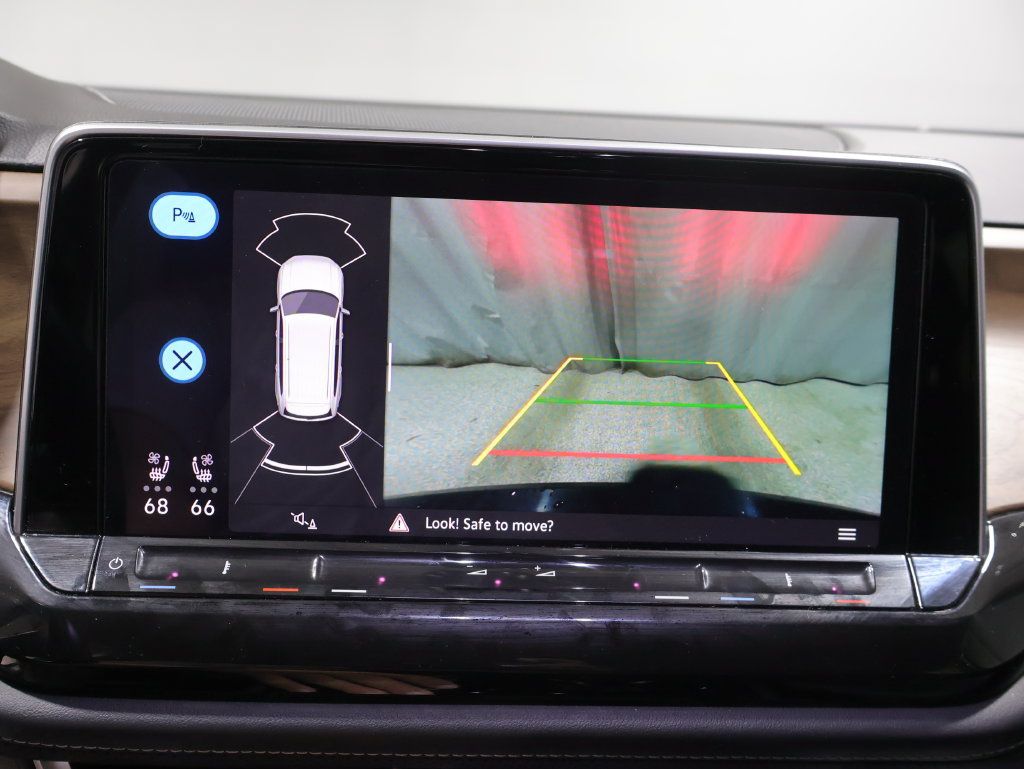 Used 2025 Volkswagen Atlas SE AWD/4WD image 26