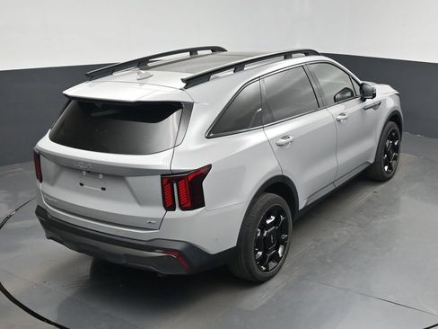 Certified 2024 Kia Sorento SX Prestige AWD/4WD image 24
