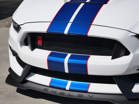 Used 2018 Ford Mustang Shelby GT350R w/ GT350R Equipment Group 920A image 12