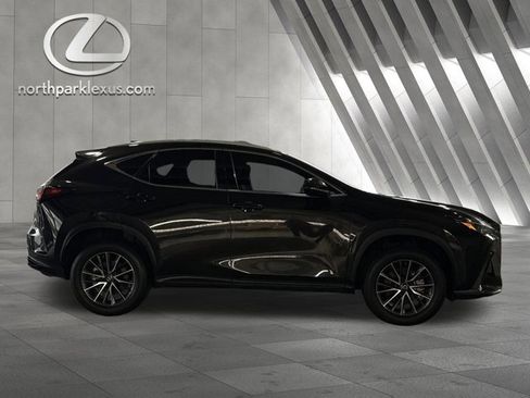Certified 2023 Lexus NX 250 250 Premium image 4
