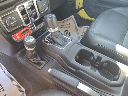 Used 2022 Jeep Wrangler Unlimited Rubicon 4xe w/ Steel Bumper Group image 26