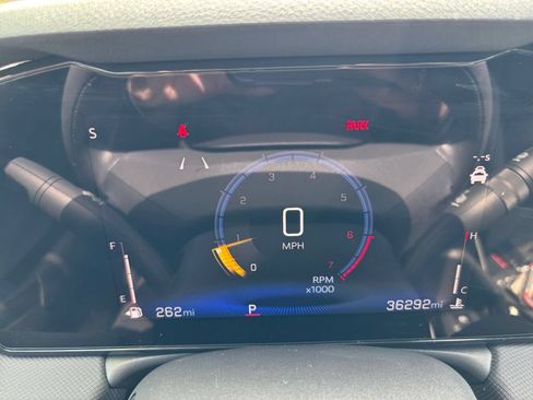 Used 2025 Chevrolet TrailBlazer LT FWD image 34