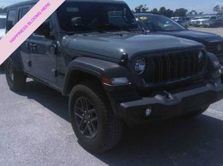 Used 2024 Jeep Wrangler Unlimited Sport AWD/4WD video 1