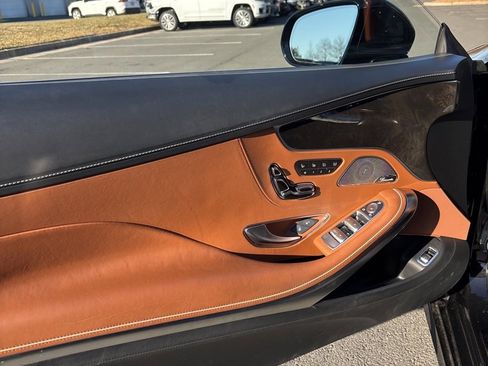 Used 2017 Mercedes-Benz S 550 Cabriolet image 4