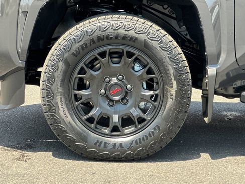 New 2026 Toyota Tacoma SR5 AWD/4WD image 12